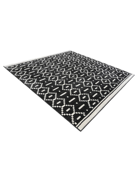 Black 7' 10 x 7' 10 Norge Square Area Rug 100% Polypropylene Easy Clean Non Shed Stain Resistant Modern Carpet for Home Interior Design for Sale at Rug Engine