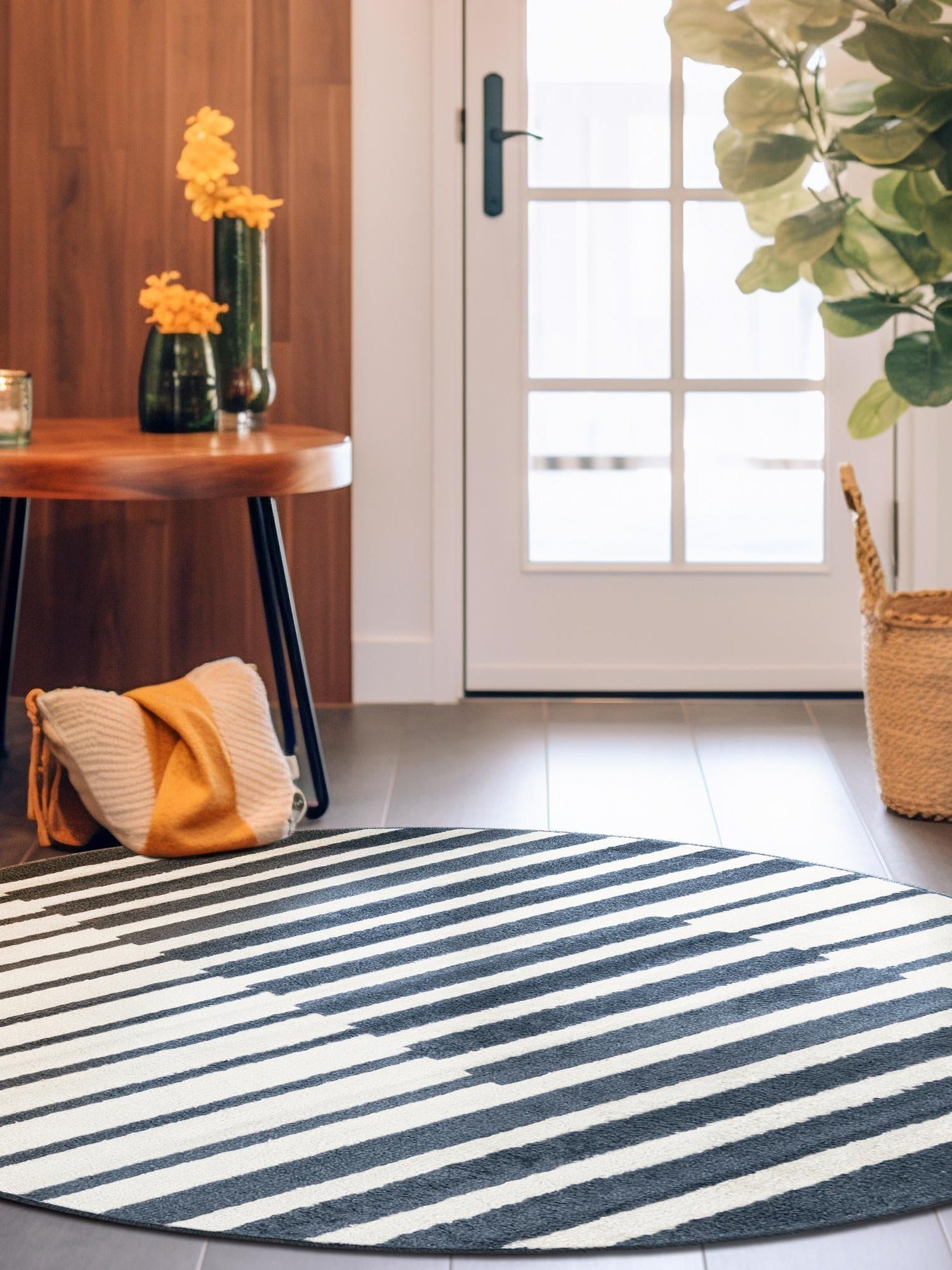 Blue 7' 10 x 7' 10 Norge Round Area Rug 100% Polypropylene Easy Clean Non Shed Stain Resistant Modern Carpet for Home Interior Design for Sale at Rug Engine