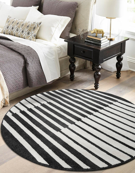 Black 5' 1 x 5' 1 Norge Round Area Rug 100% Polypropylene Easy Clean Non Shed Stain Resistant Modern Carpet for Home Interior Design for Sale at Rug Engine