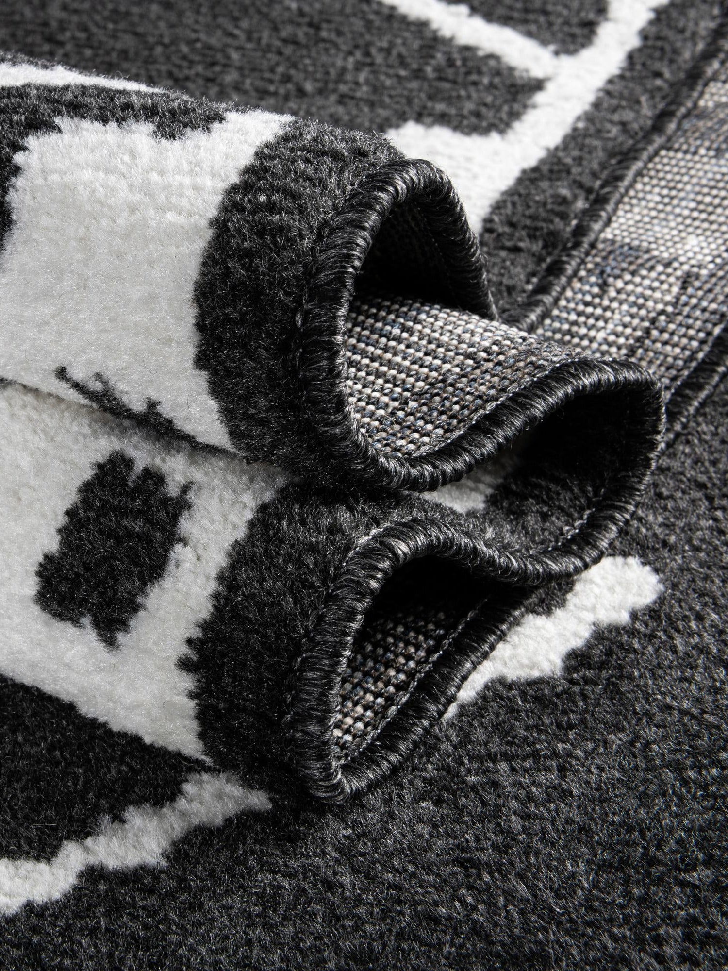 Black 2' x 3' 1 Norge Rectangle Area Rug 100% Polypropylene Easy Clean Non Shed Stain Resistant Modern Carpet for Home Interior Design for Sale at Rug Engine