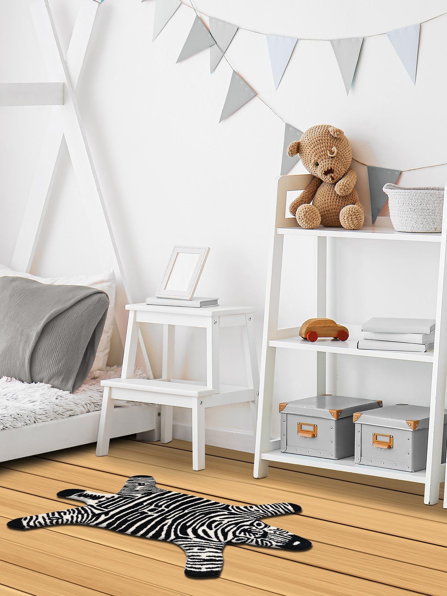 Black and White 5' 1 x 8' Playtime Kids Wool Freeform Area Rug for Baby Nursery, Toddler Playroom,  Bedrooms Hand Tufted High Quality Dense  Wool Pile Natural Carpet for Sale at Rug Engine
