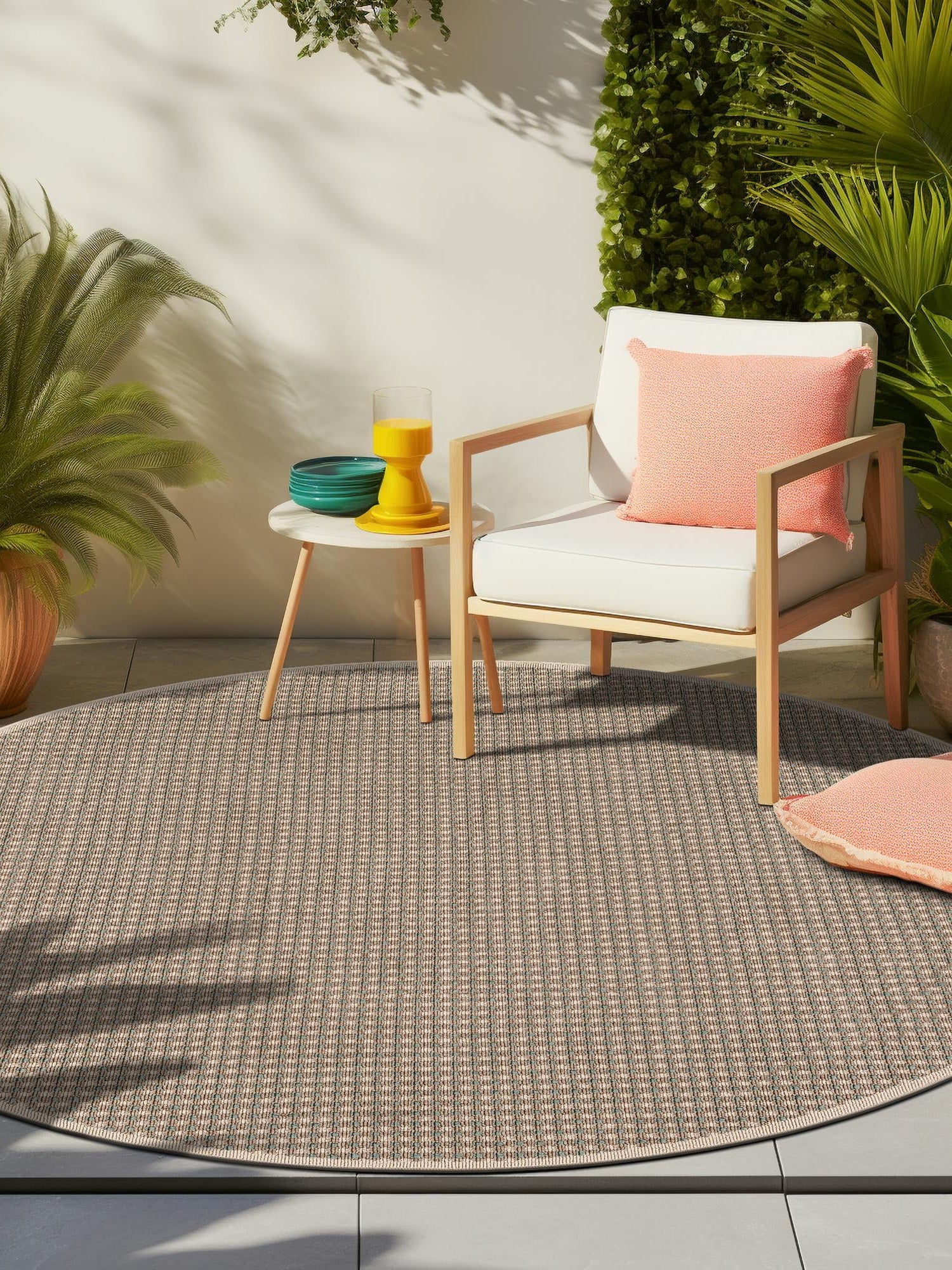 Brown 6' 1 x 6' 1 Outdoor Border Round Area Rug Weather Resistant for Patio, Deck, Terrace, Balcony, Porch 100% Polypropylene Classic Bordered Carpet for Sale at Rug Engine