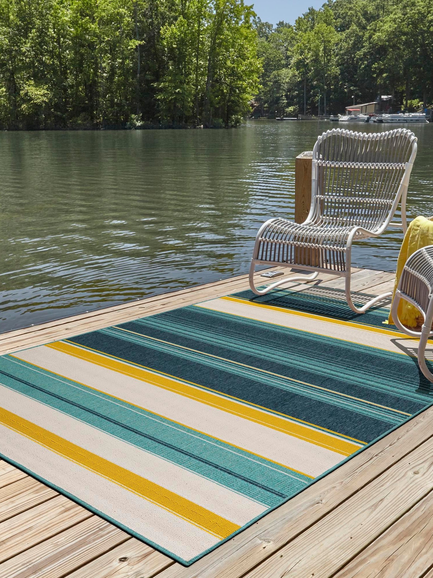 Multicolor 5' 1 x 8' Outdoor Border Rectangle Area Rug Weather Resistant for Patio, Deck, Terrace, Balcony, Porch 100% Polypropylene Classic Bordered Carpet for Sale at Rug Engine