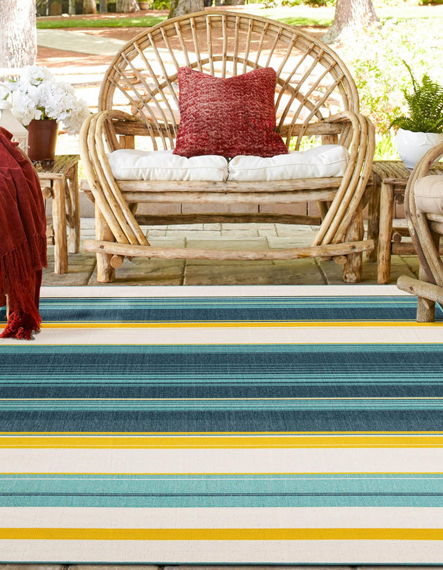 Multicolor 7' 10 x 7' 10 Outdoor Border Square Area Rug Weather Resistant for Patio, Deck, Terrace, Balcony, Porch 100% Polypropylene Classic Bordered Carpet for Sale at Rug Engine