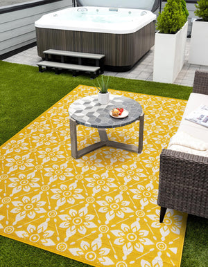 Yellow 4' 1 x 6' 1 Outdoor Trellis Rectangle Area Rug Weather Resistant for Patio, Deck, Terrace, Balcony, Porch Geometric Design Water Safe Outside Carpet for Sale at Rug Engine