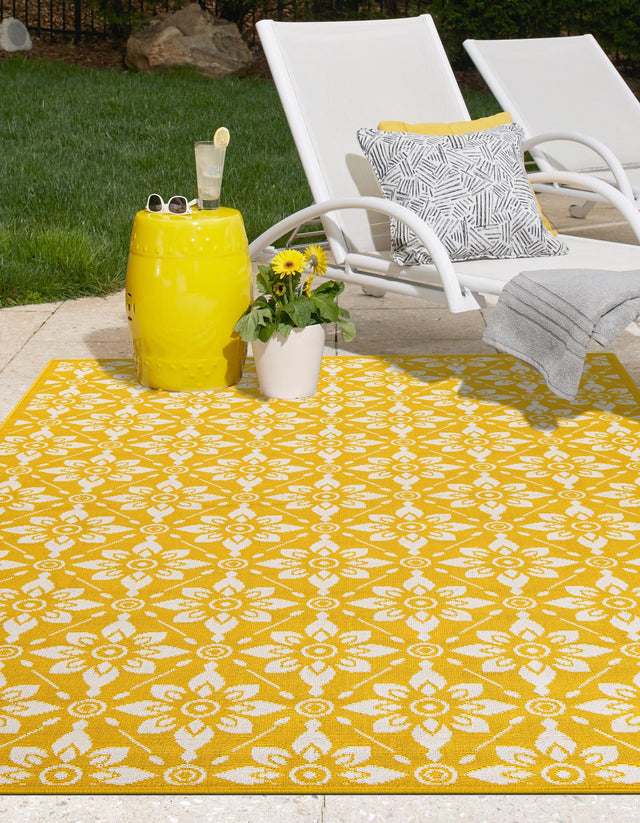 Yellow 10' x 14' 1 Outdoor Trellis Rectangle Area Rug Weather Resistant for Patio, Deck, Terrace, Balcony, Porch Geometric Design Water Safe Outside Carpet for Sale at Rug Engine