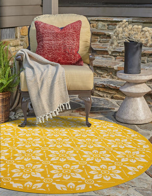 Yellow 5' 1 x 5' 1 Outdoor Trellis Round Area Rug Weather Resistant for Patio, Deck, Terrace, Balcony, Porch Geometric Design Water Safe Outside Carpet for Sale at Rug Engine