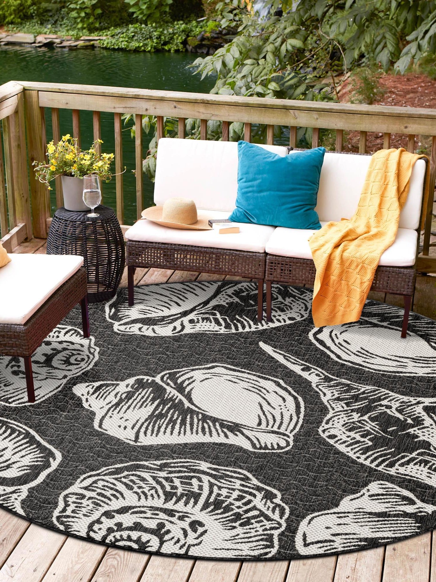 Black and White 10' x 10' Outdoor Coastal Round Area Rug Weather Resistant for Patio, Deck, Terrace, Balcony, Porch 100% Polypropylene Coastal Decor Carpet for Sale at Rug Engine