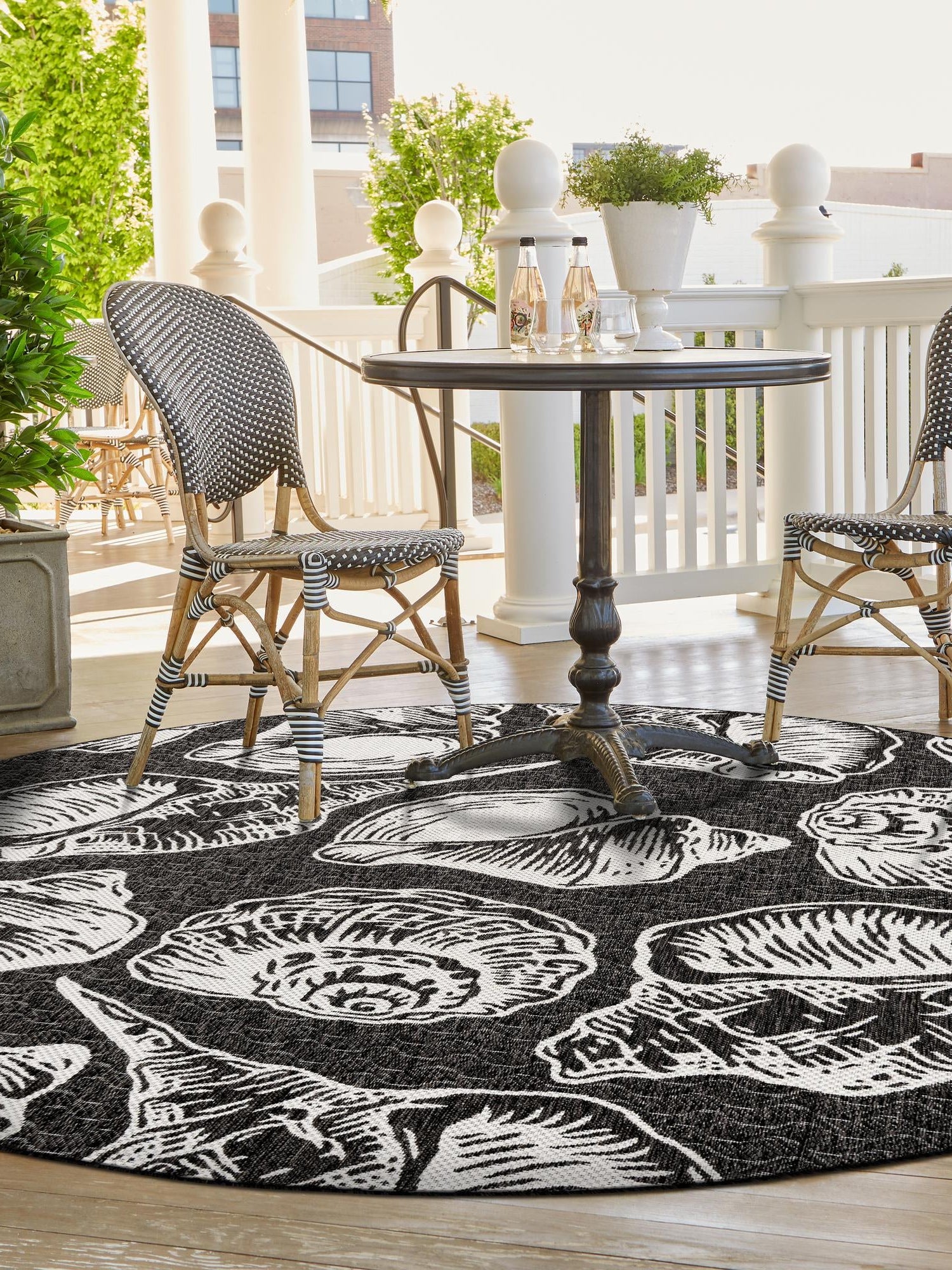 Black and White 6' 1 x 6' 1 Outdoor Coastal Round Area Rug Weather Resistant for Patio, Deck, Terrace, Balcony, Porch 100% Polypropylene Coastal Decor Carpet for Sale at Rug Engine