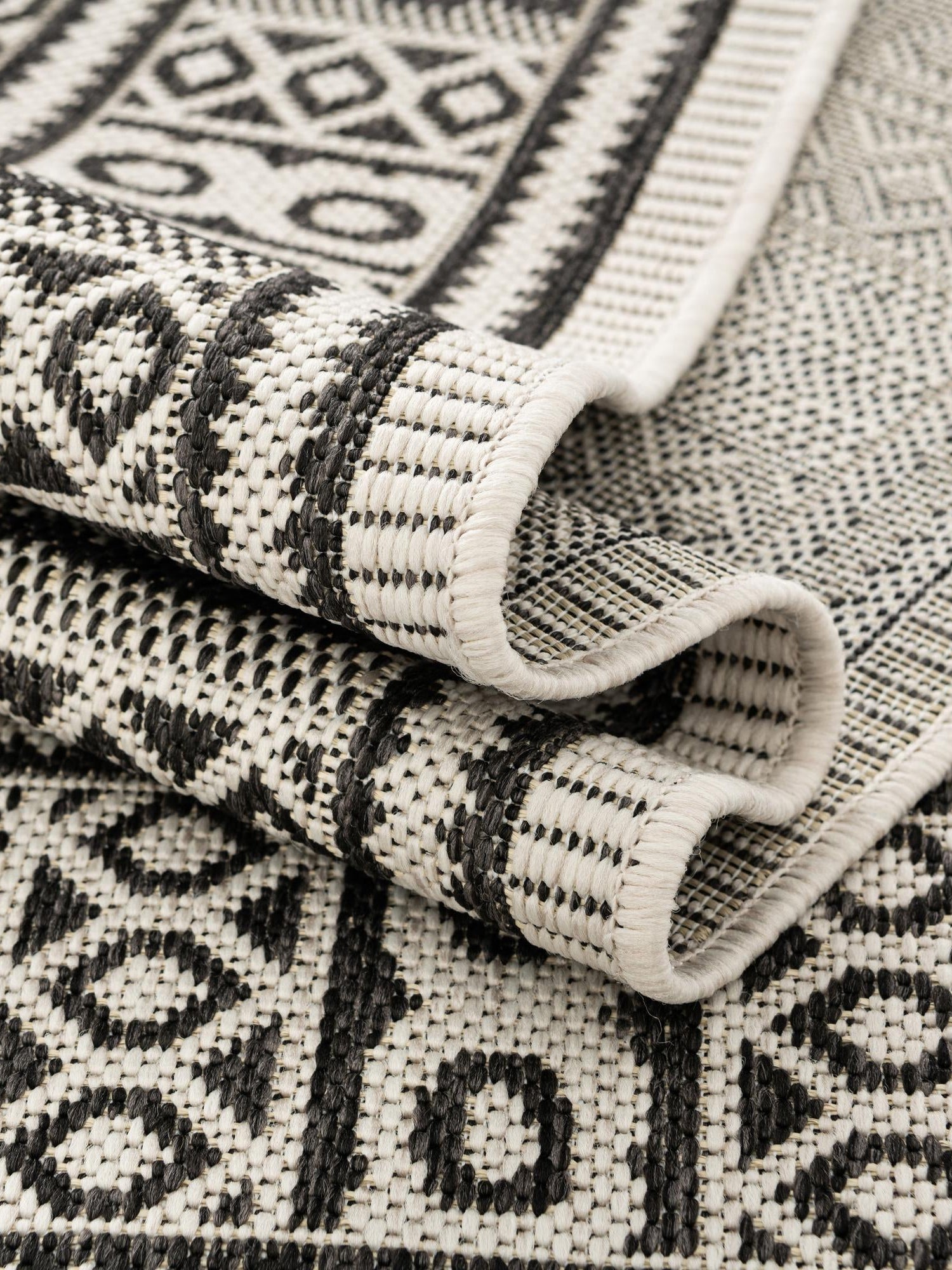 White and Black 2' x 3' 1 Outdoor Traditional Rectangle Area Rug Weather Resistant for Patio, Deck, Terrace, Balcony, Porch Classical Design Outside Carpet for Sale at Rug Engine
