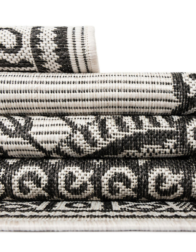 White and Black 9' x 12' Outdoor Traditional Rectangle Area Rug Weather Resistant for Patio, Deck, Terrace, Balcony, Porch Classical Design Outside Carpet for Sale at Rug Engine