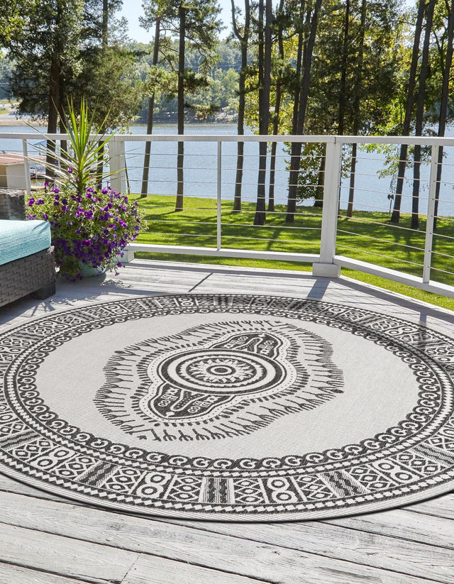 White and Black 6' 1 x 6' 1 Outdoor Traditional Round Area Rug Weather Resistant for Patio, Deck, Terrace, Balcony, Porch Classical Design Outside Carpet for Sale at Rug Engine