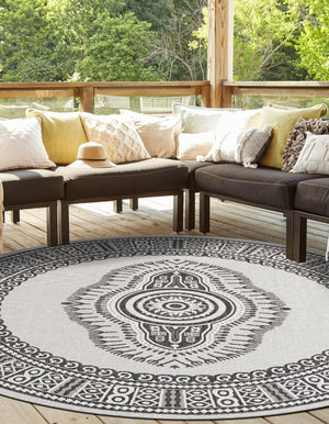White and Black 6' 1 x 6' 1 Outdoor Traditional Round Area Rug Weather Resistant for Patio, Deck, Terrace, Balcony, Porch Classical Design Outside Carpet for Sale at Rug Engine