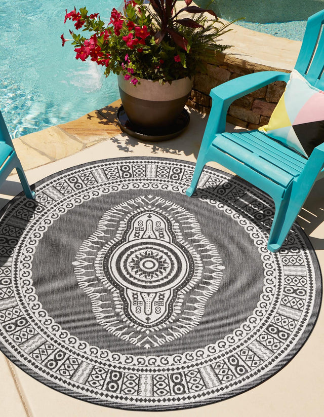 Black and White 7' 10 x 7' 10 Outdoor Traditional Round Area Rug Weather Resistant for Patio, Deck, Terrace, Balcony, Porch Classical Design Outside Carpet for Sale at Rug Engine