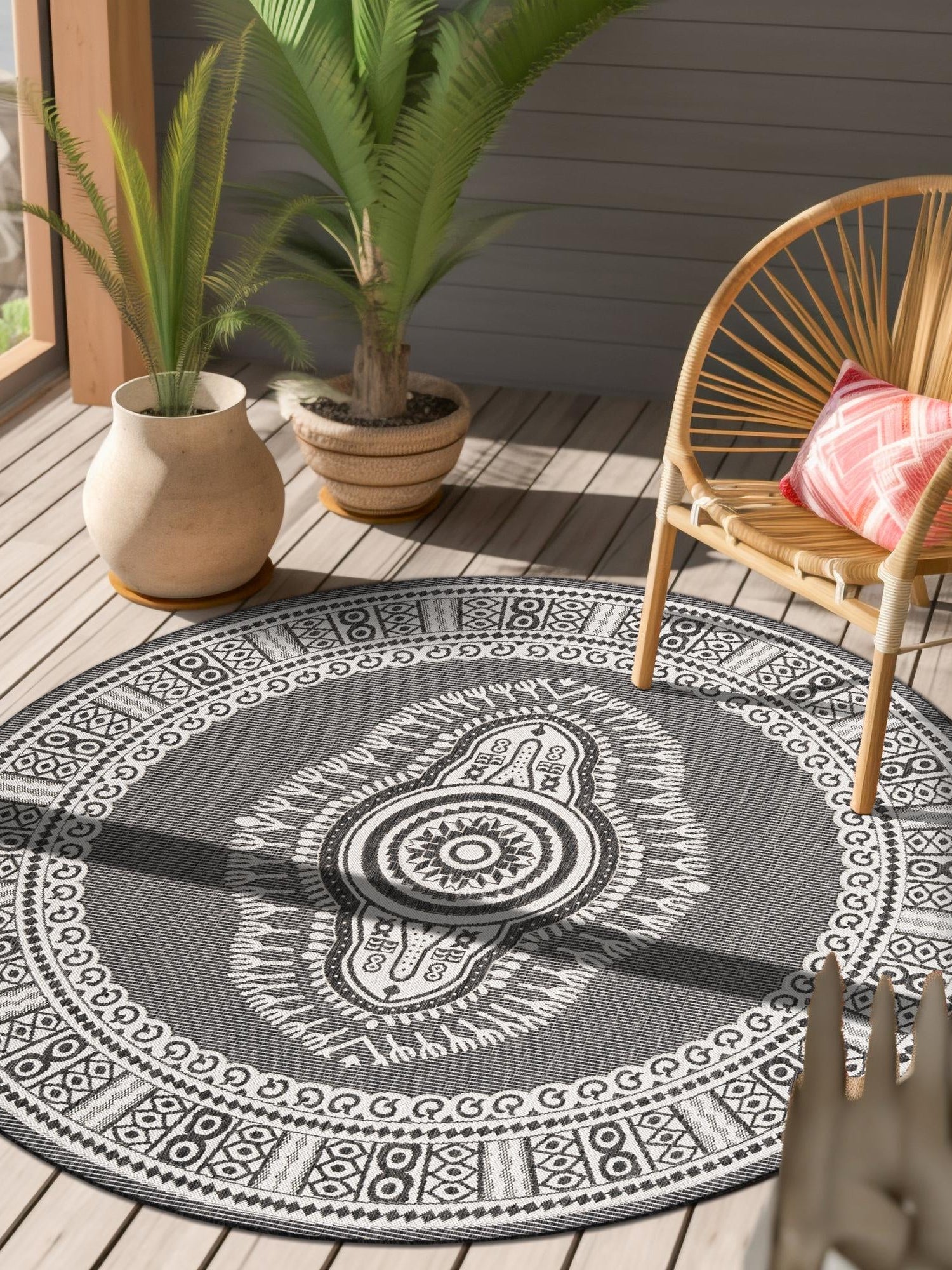 Black and White 3' 1 x 3' 1 Outdoor Traditional Round Area Rug Weather Resistant for Patio, Deck, Terrace, Balcony, Porch Classical Design Outside Carpet for Sale at Rug Engine