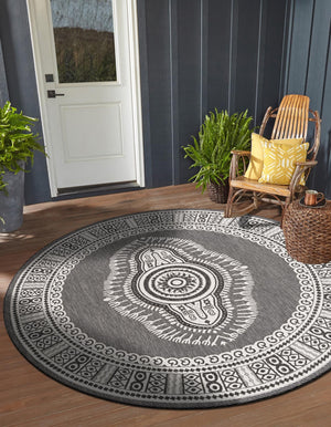 Black and White 6' 1 x 6' 1 Outdoor Traditional Round Area Rug Weather Resistant for Patio, Deck, Terrace, Balcony, Porch Classical Design Outside Carpet for Sale at Rug Engine