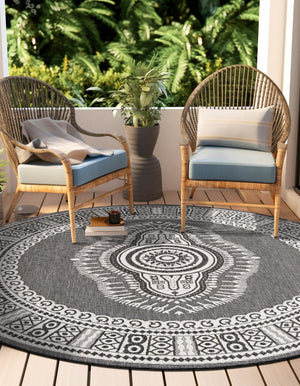 Black and White 6' 1 x 6' 1 Outdoor Traditional Round Area Rug Weather Resistant for Patio, Deck, Terrace, Balcony, Porch Classical Design Outside Carpet for Sale at Rug Engine
