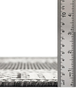 Black and White 10' x 10' Outdoor Traditional Round Area Rug Weather Resistant for Patio, Deck, Terrace, Balcony, Porch Classical Design Outside Carpet for Sale at Rug Engine