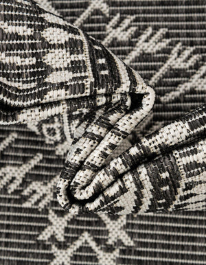 Black and White 10' x 10' Outdoor Traditional Round Area Rug Weather Resistant for Patio, Deck, Terrace, Balcony, Porch Classical Design Outside Carpet for Sale at Rug Engine
