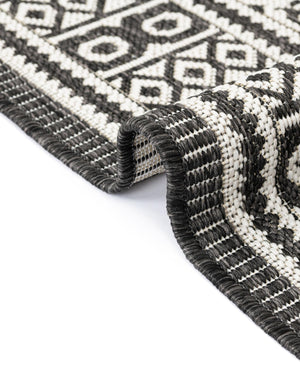 Black and White 10' x 10' Outdoor Traditional Round Area Rug Weather Resistant for Patio, Deck, Terrace, Balcony, Porch Classical Design Outside Carpet for Sale at Rug Engine