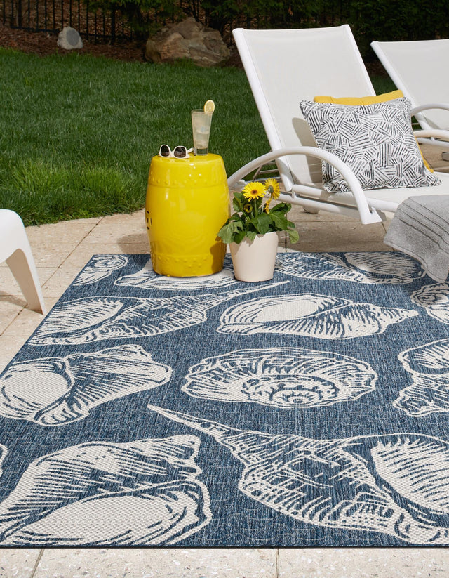 Navy Blue and Ivory 4' 1 x 6' 1 Outdoor Coastal Rectangle Rug