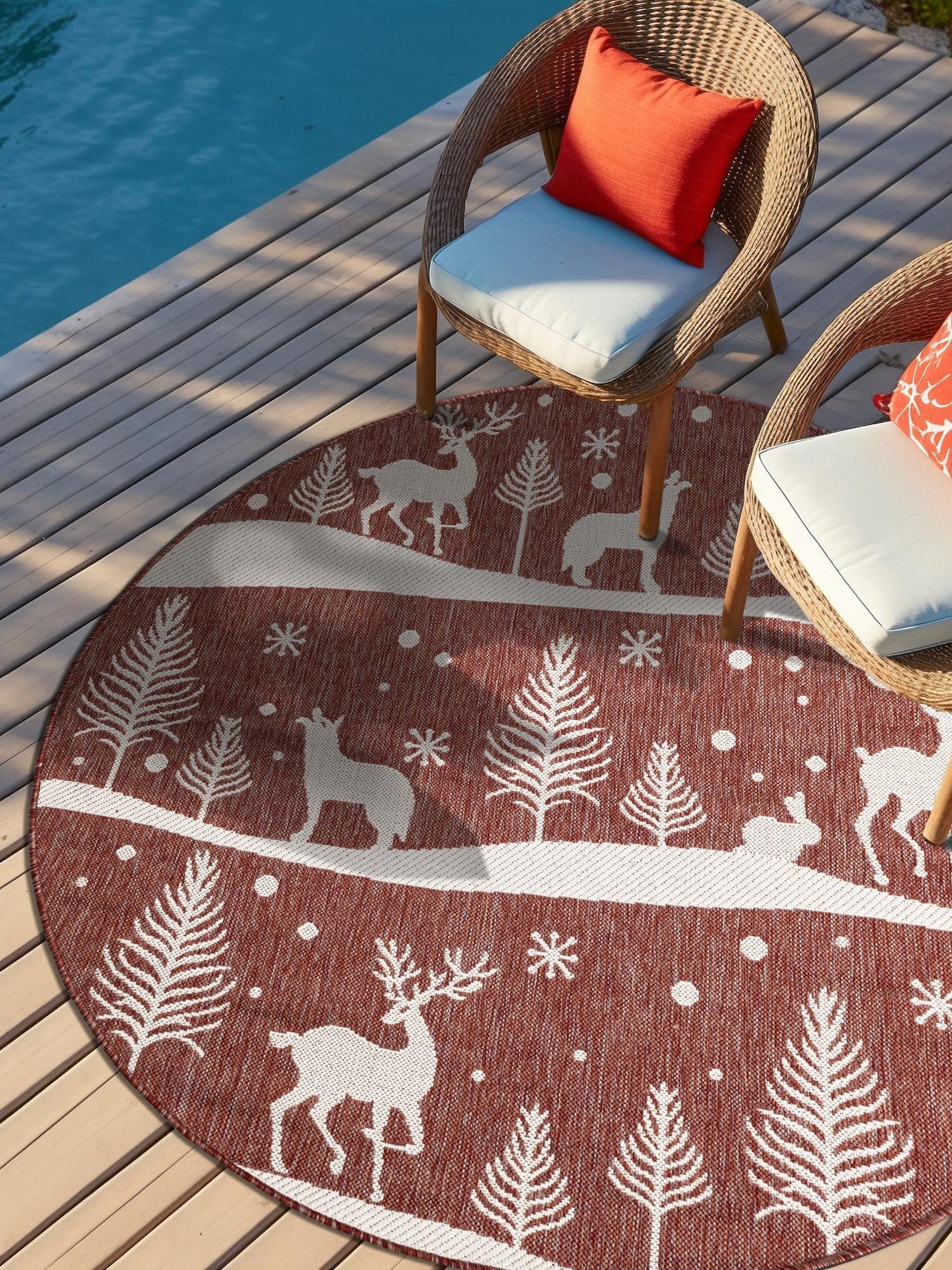 Seasonal Festive Red 5' 3 x 5' 3 Outdoor Holiday Round Area Rug Weather Resistant for Patio, Deck, Terrace, Balcony, Porch Winter Decor Carpet for Sale at Rug Engine