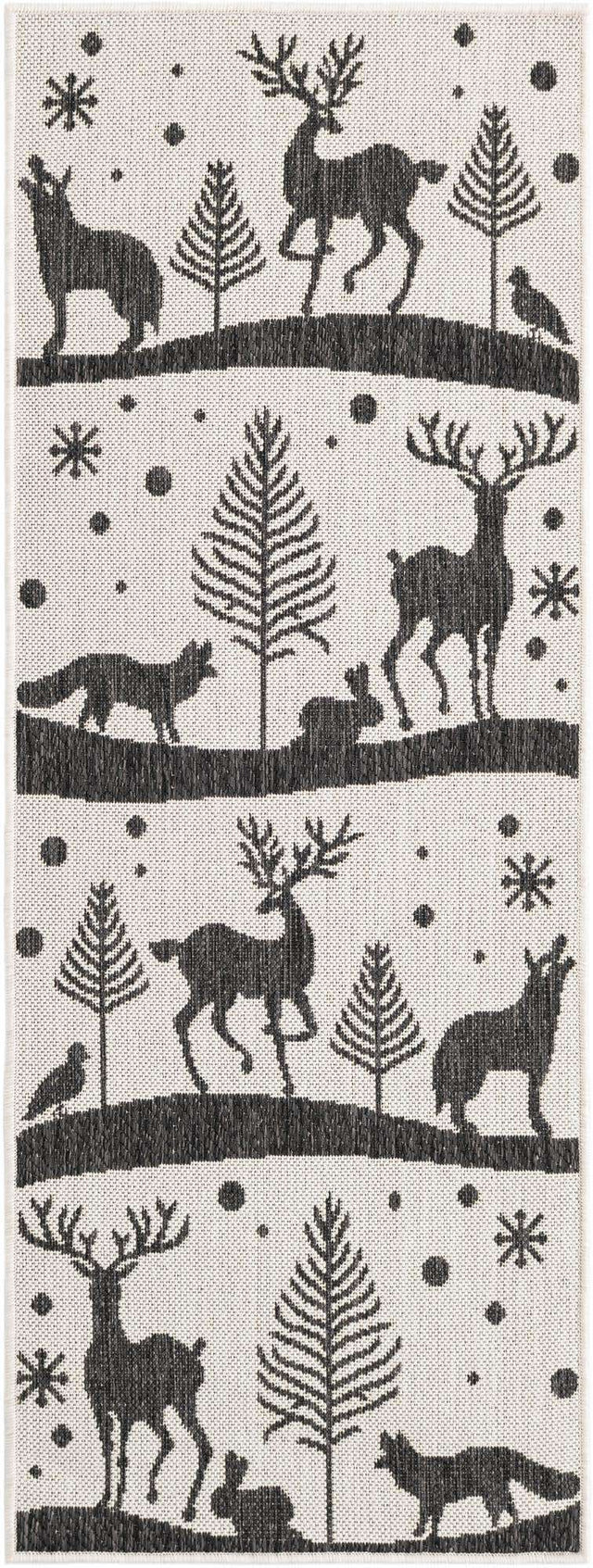 Black and White 2' x 5' 3 Outdoor Holiday Runner Rug
