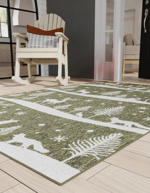 Green 5' 3 x 8' Outdoor Holiday Rectangle Rug