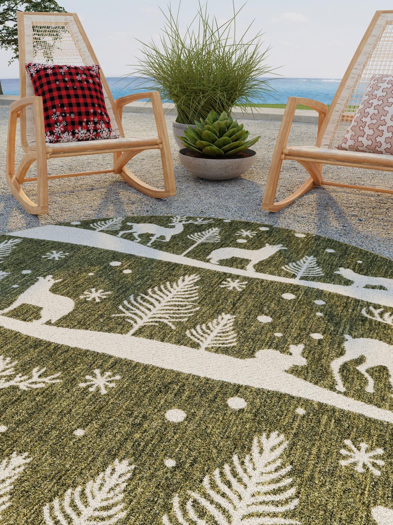 Seasonal Festive Green 7' 10 x 7' 10 Outdoor Holiday Round Area Rug Weather Resistant for Patio, Deck, Terrace, Balcony, Porch