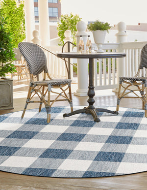 Blue 7' 10 x 7' 10 Outdoor Checkered Round Area Rug Weather Resistant for Patio, Deck, Terrace, Balcony, Porch 100% Polypropylene Geometric Carpet for Sale at Rug Engine
