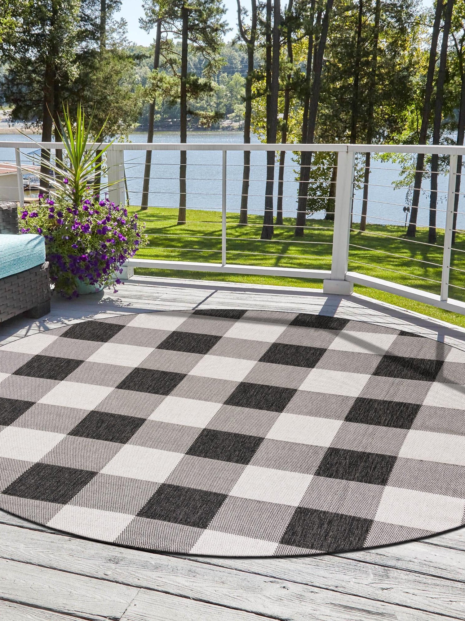 Black and White 6' 1 x 6' 1 Outdoor Checkered Round Area Rug Weather Resistant for Patio, Deck, Terrace, Balcony, Porch 100% Polypropylene Geometric Carpet for Sale at Rug Engine