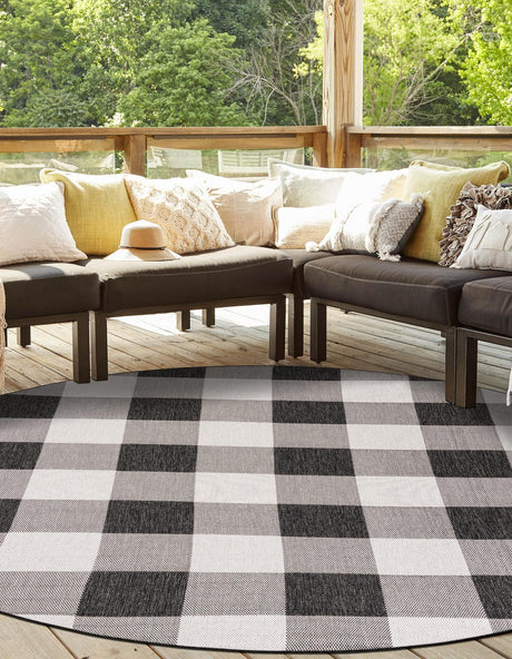 Black and White 7' 10 x 7' 10 Outdoor Checkered Round Area Rug Weather Resistant for Patio, Deck, Terrace, Balcony, Porch 100% Polypropylene Geometric Carpet for Sale at Rug Engine