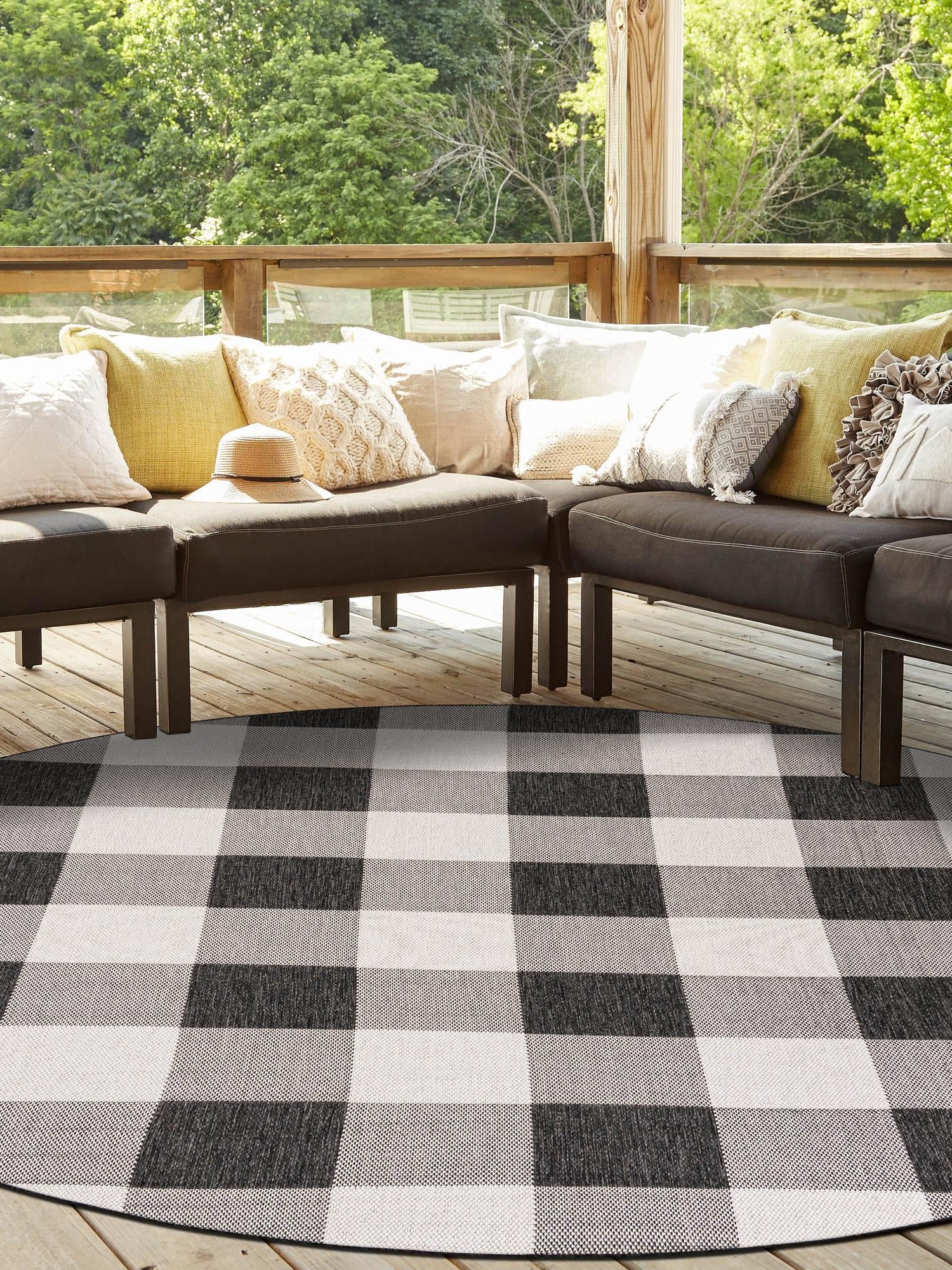 Black and White 3' 1 x 3' 1 Outdoor Checkered Round Area Rug Weather Resistant for Patio, Deck, Terrace, Balcony, Porch 100% Polypropylene Geometric Carpet for Sale at Rug Engine