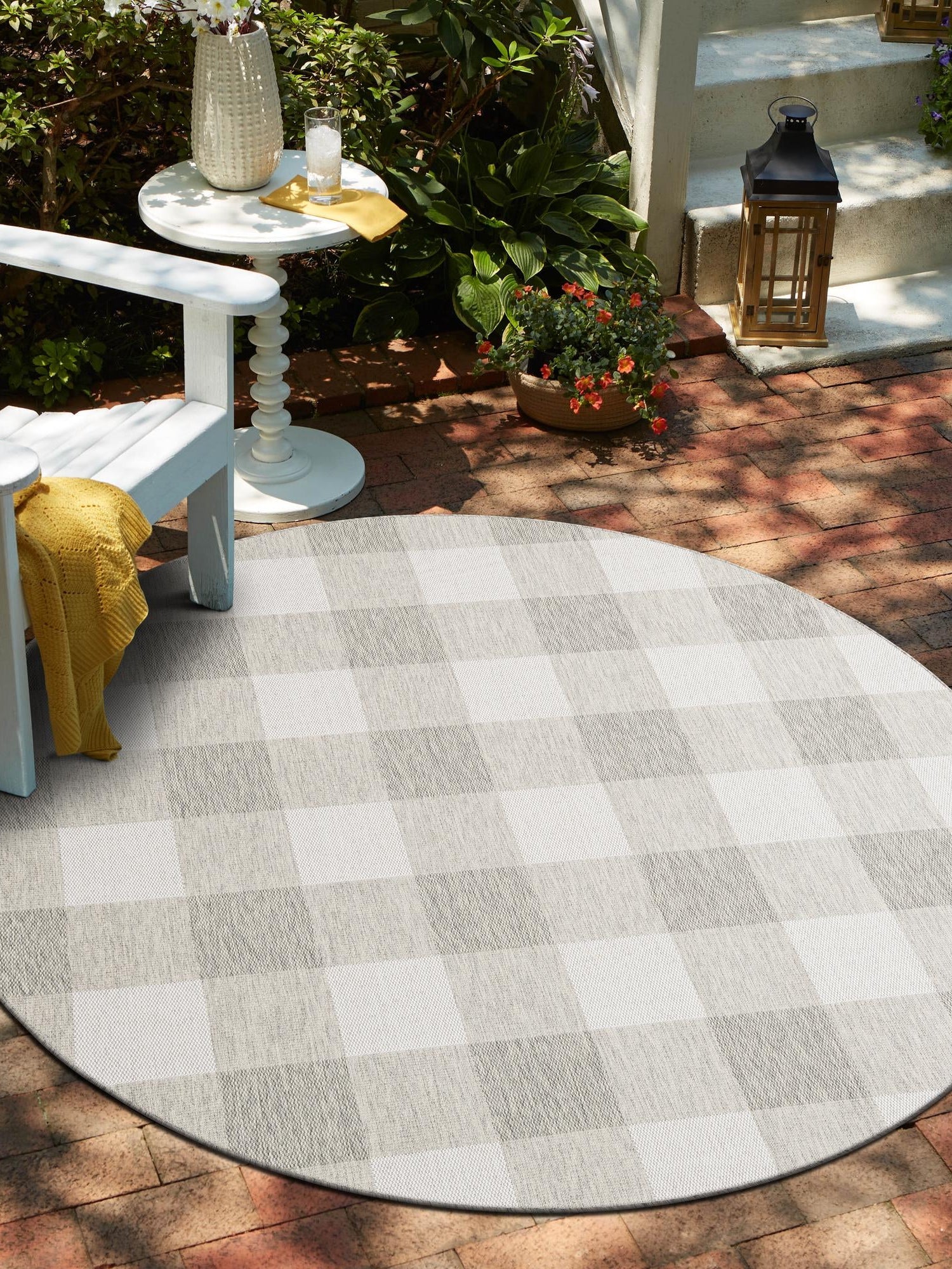 Gray 6' 1 x 6' 1 Outdoor Checkered Round Area Rug Weather Resistant for Patio, Deck, Terrace, Balcony, Porch 100% Polypropylene Geometric Carpet for Sale at Rug Engine