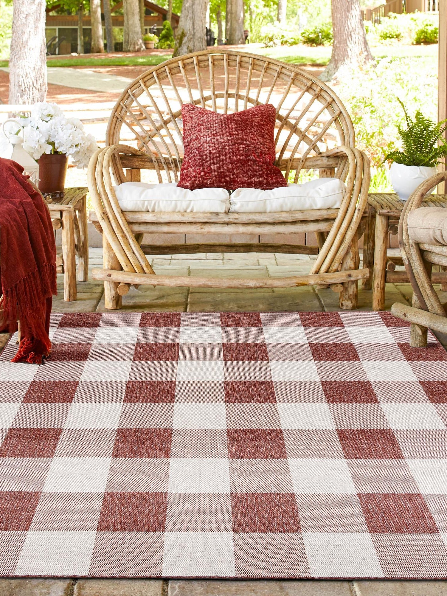 Red 7' 10 x 7' 10 Outdoor Checkered Square Area Rug Weather Resistant for Patio, Deck, Terrace, Balcony, Porch 100% Polypropylene Geometric Carpet for Sale at Rug Engine