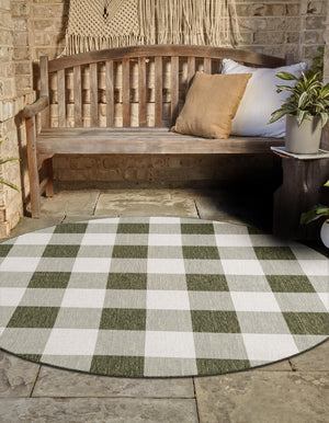 Green 6' 1 x 6' 1 Outdoor Checkered Round Area Rug Weather Resistant for Patio, Deck, Terrace, Balcony, Porch 100% Polypropylene Geometric Carpet for Sale at Rug Engine