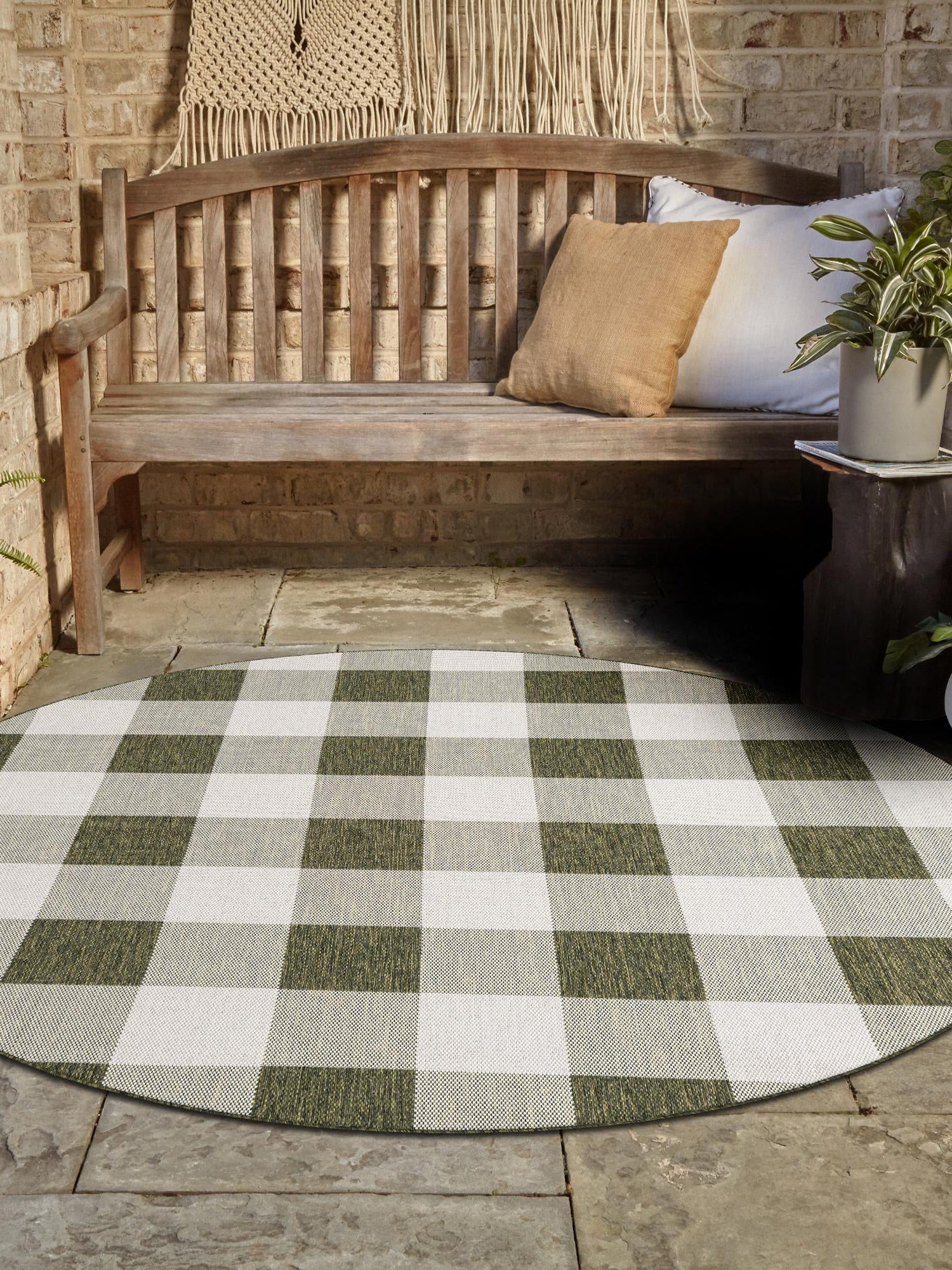 Green 7' 10 x 7' 10 Outdoor Checkered Round Area Rug Weather Resistant for Patio, Deck, Terrace, Balcony, Porch 100% Polypropylene Geometric Carpet for Sale at Rug Engine