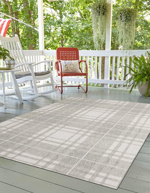 Gray 8' x 10' Outdoor Checkered Rectangle Rug