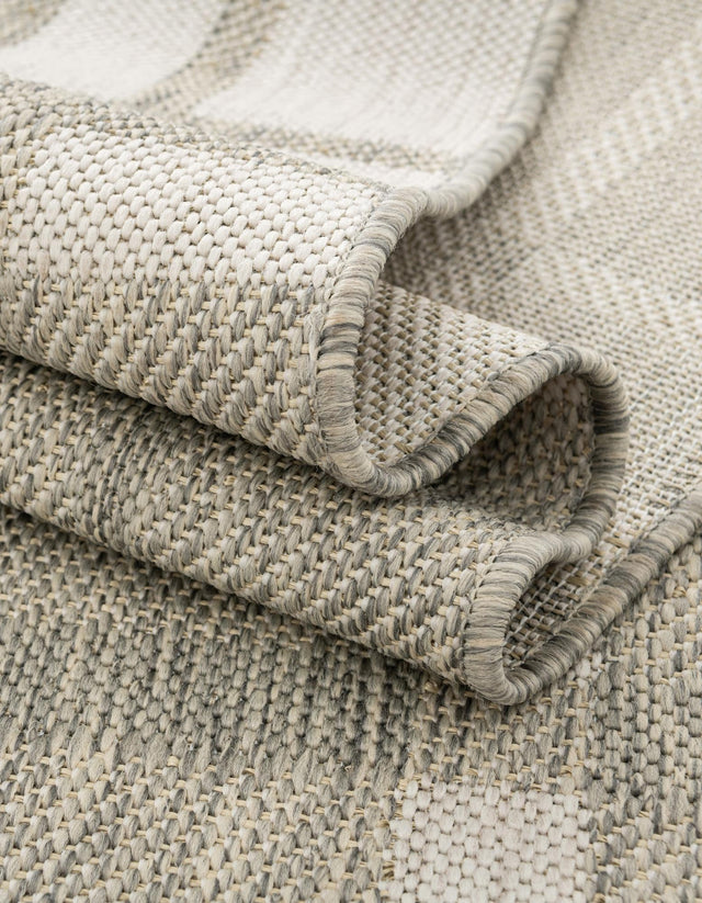 Gray 2' x 3' 1 Outdoor Checkered Rectangle Area Rug Weather Resistant for Patio, Deck, Terrace, Balcony, Porch 100% Polypropylene Geometric Carpet for Sale at Rug Engine