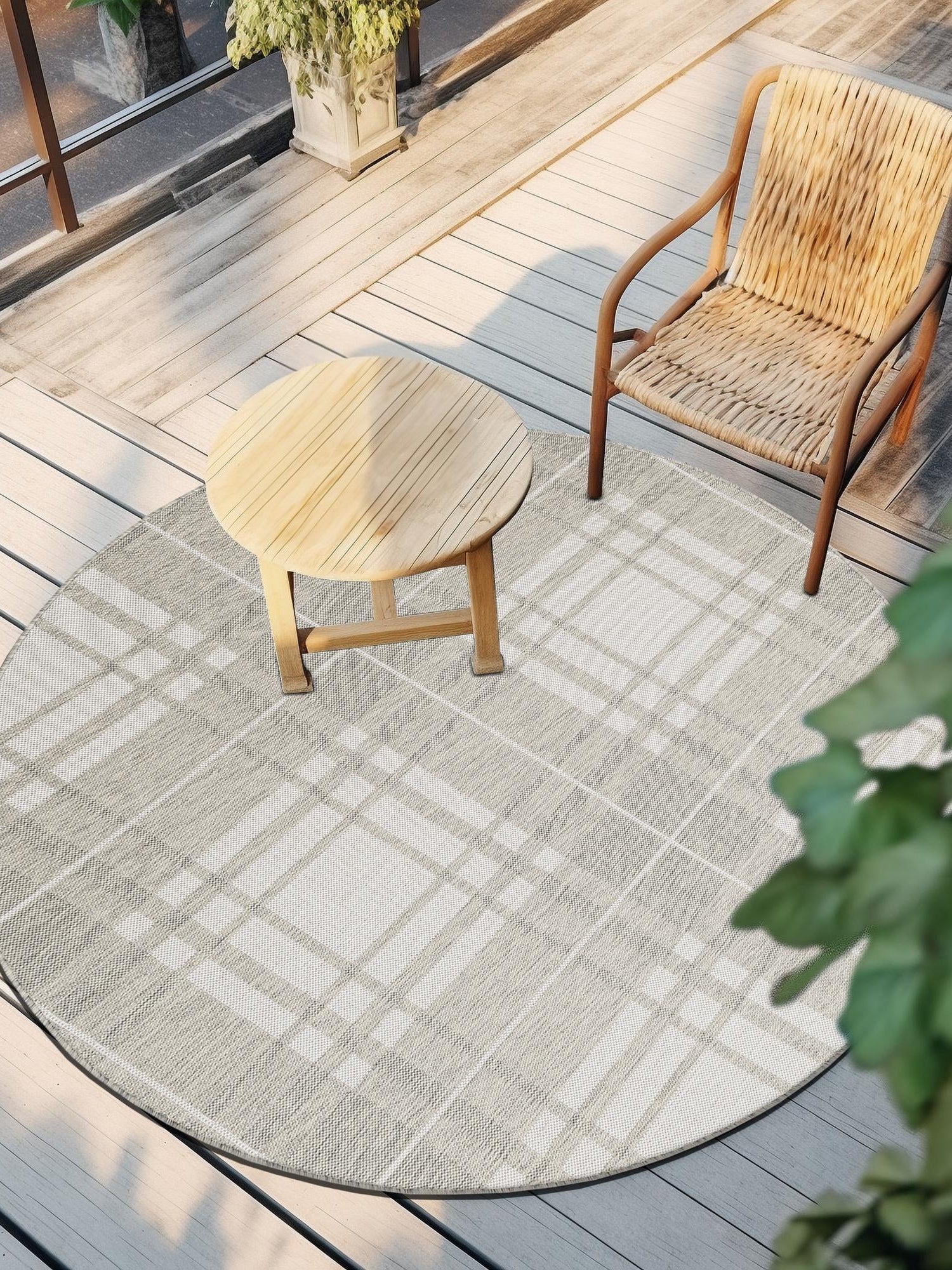 Gray 6' 1 x 6' 1 Outdoor Checkered Round Area Rug Weather Resistant for Patio, Deck, Terrace, Balcony, Porch 100% Polypropylene Geometric Carpet for Sale at Rug Engine