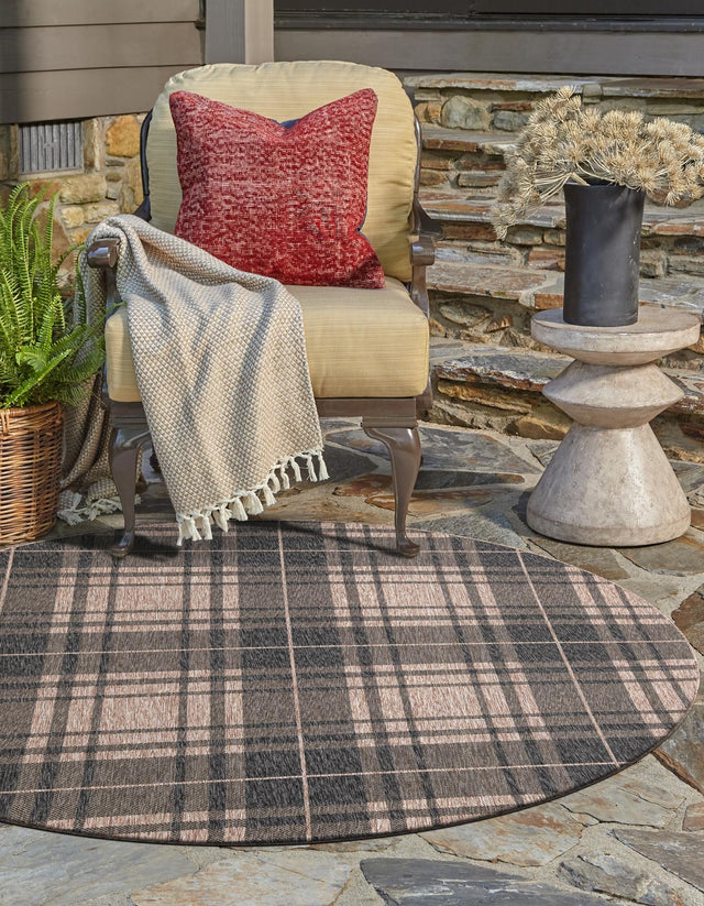 Black and Brown 7' 10 x 7' 10 Outdoor Checkered Round Area Rug Weather Resistant for Patio, Deck, Terrace, Balcony, Porch 100% Polypropylene Geometric Carpet for Sale at Rug Engine