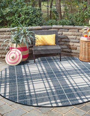 Blue 6' 1 x 6' 1 Outdoor Checkered Round Area Rug Weather Resistant for Patio, Deck, Terrace, Balcony, Porch 100% Polypropylene Geometric Carpet for Sale at Rug Engine