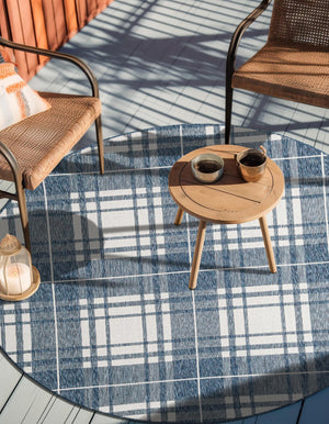 Blue 7' 10 x 7' 10 Outdoor Checkered Round Area Rug Weather Resistant for Patio, Deck, Terrace, Balcony, Porch 100% Polypropylene Geometric Carpet for Sale at Rug Engine