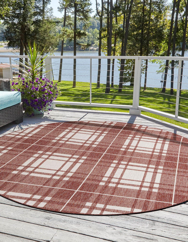 Red 3' 1 x 3' 1 Outdoor Checkered Round Area Rug Weather Resistant for Patio, Deck, Terrace, Balcony, Porch 100% Polypropylene Geometric Carpet for Sale at Rug Engine