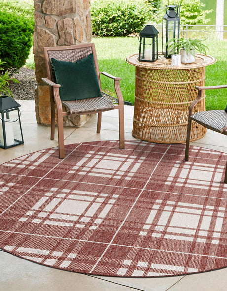 Red 3' 1 x 3' 1 Outdoor Checkered Round Area Rug Weather Resistant for Patio, Deck, Terrace, Balcony, Porch 100% Polypropylene Geometric Carpet for Sale at Rug Engine