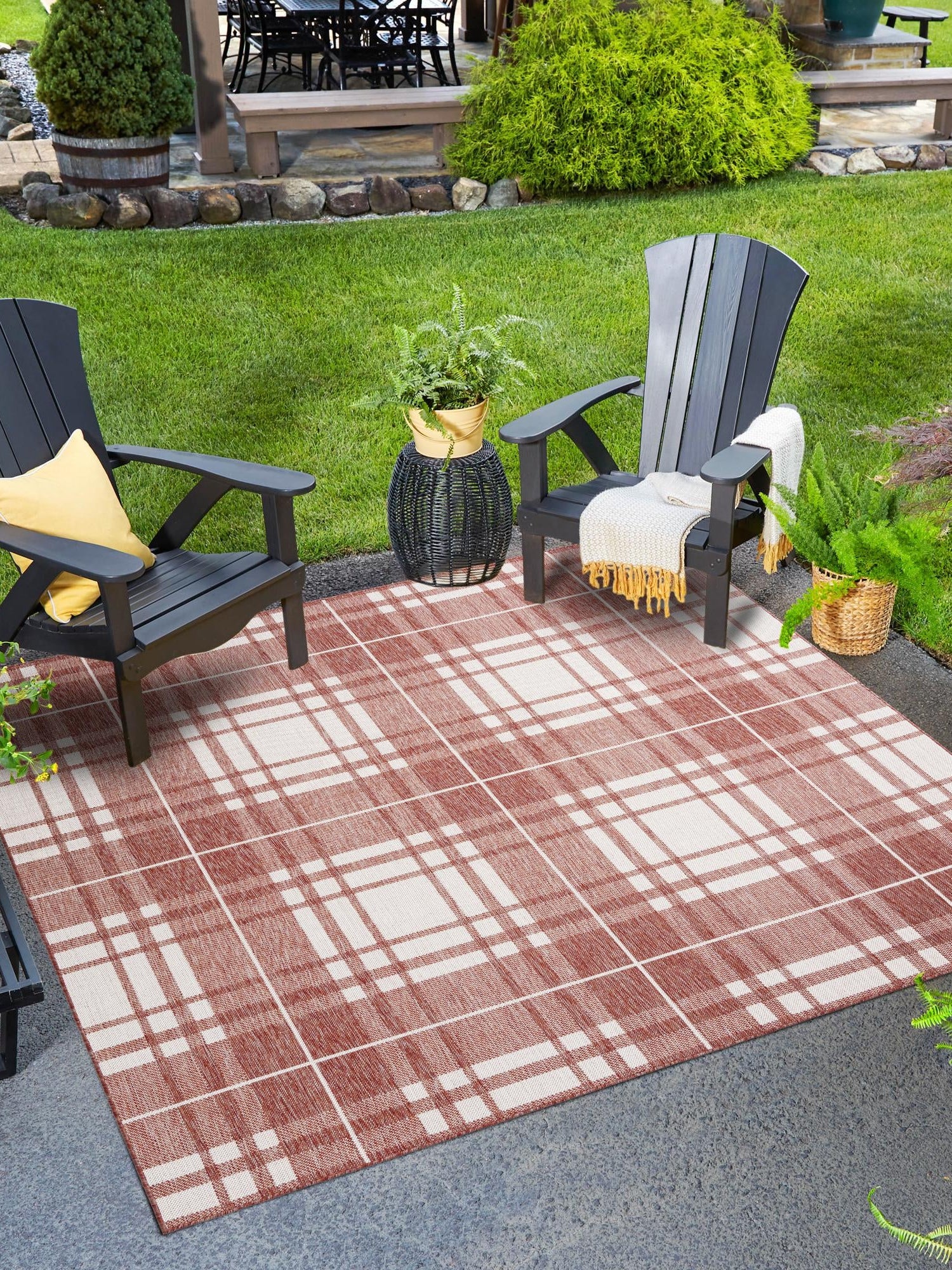 Red 7' 10 x 7' 10 Outdoor Checkered Square Area Rug Weather Resistant for Patio, Deck, Terrace, Balcony, Porch 100% Polypropylene Geometric Carpet for Sale at Rug Engine