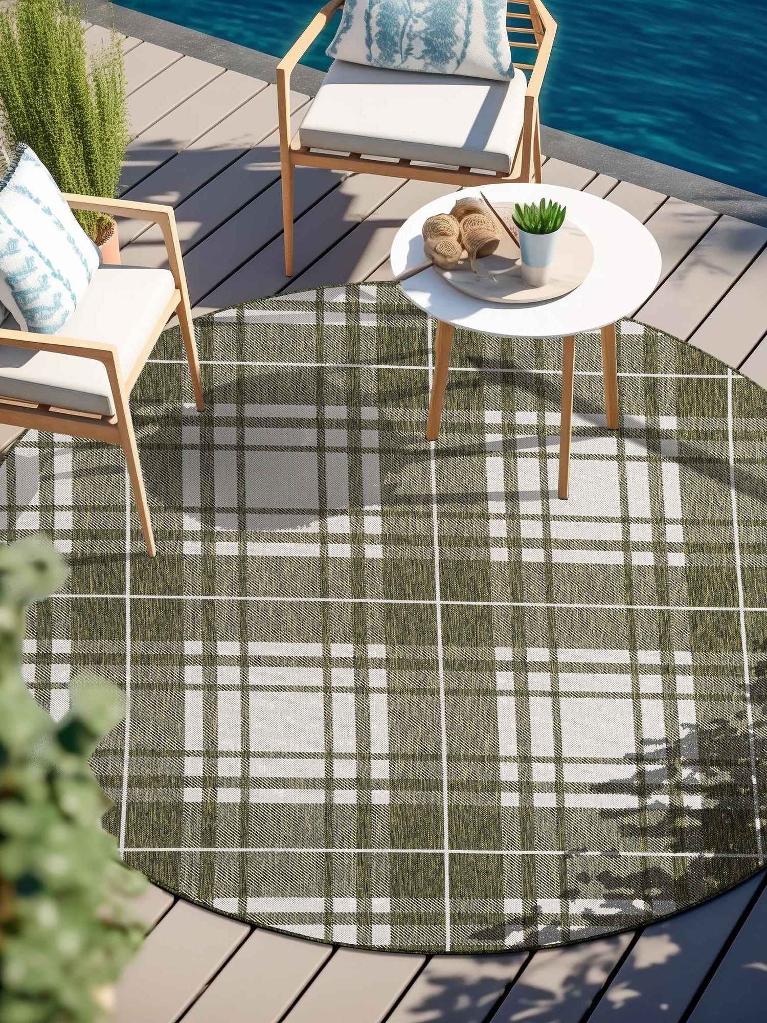 Green 3' 1 x 3' 1 Outdoor Checkered Round Area Rug Weather Resistant for Patio, Deck, Terrace, Balcony, Porch 100% Polypropylene Geometric Carpet for Sale at Rug Engine