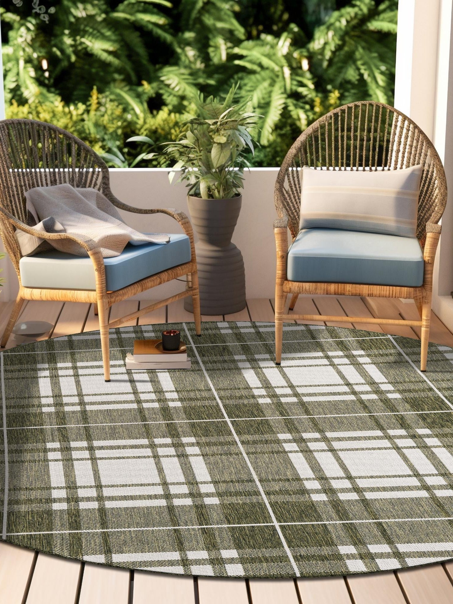 Green 3' 1 x 3' 1 Outdoor Checkered Round Area Rug Weather Resistant for Patio, Deck, Terrace, Balcony, Porch 100% Polypropylene Geometric Carpet for Sale at Rug Engine