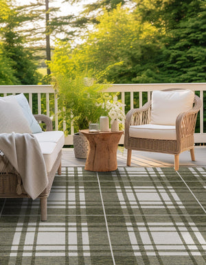 Green 7' 10 x 7' 10 Outdoor Checkered Square Area Rug Weather Resistant for Patio, Deck, Terrace, Balcony, Porch 100% Polypropylene Geometric Carpet for Sale at Rug Engine