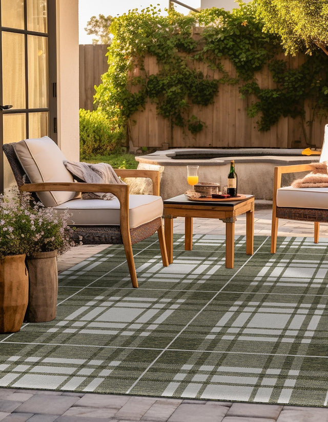 Green 7' 10 x 7' 10 Outdoor Checkered Square Area Rug Weather Resistant for Patio, Deck, Terrace, Balcony, Porch 100% Polypropylene Geometric Carpet for Sale at Rug Engine